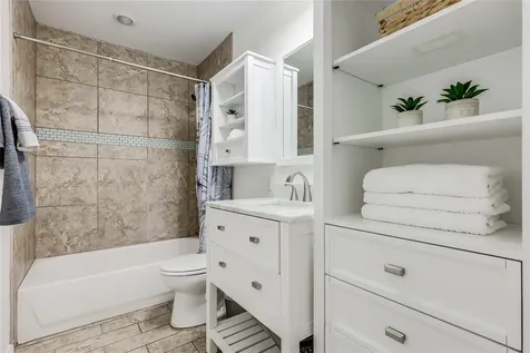 2802 Douglas Cove Lago Vista TX 78645