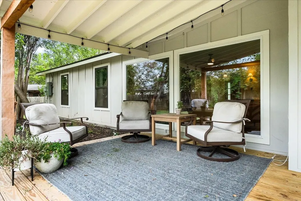 2802 Leeds Cove Austin TX 78745