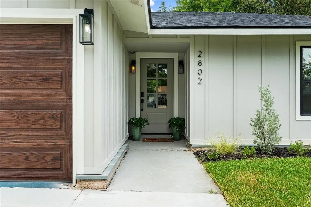 2802 Leeds Cove Austin TX 78745