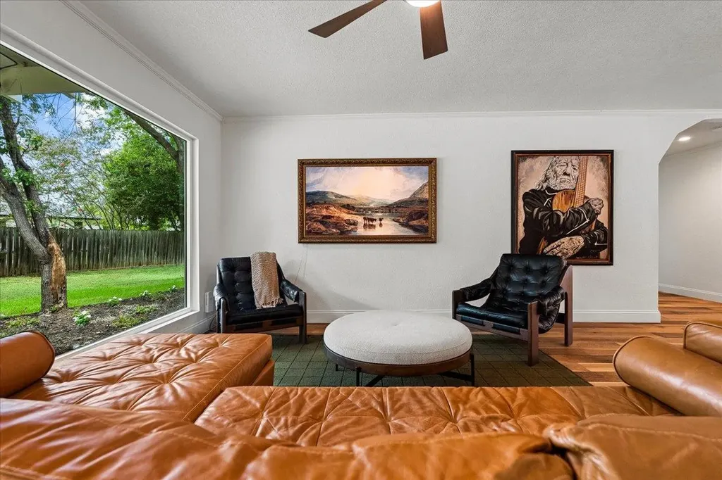 2802 Leeds Cove Austin TX 78745