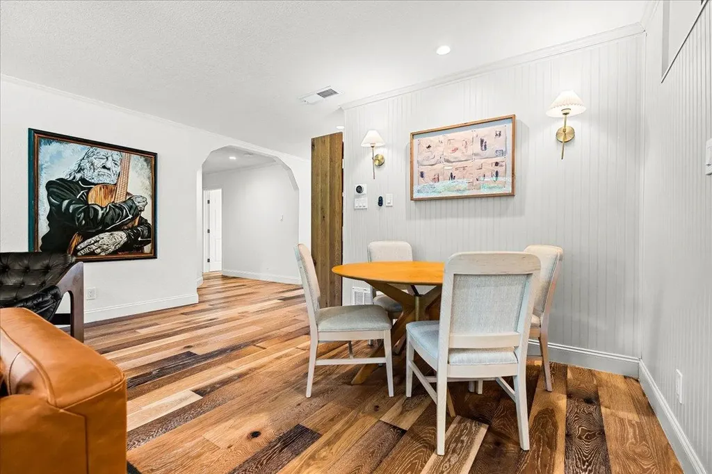 2802 Leeds Cove Austin TX 78745