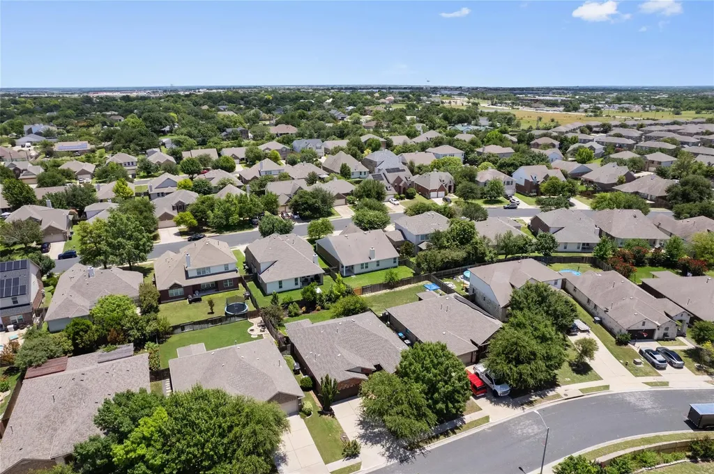 3924 Links Lane Round Rock TX 78664