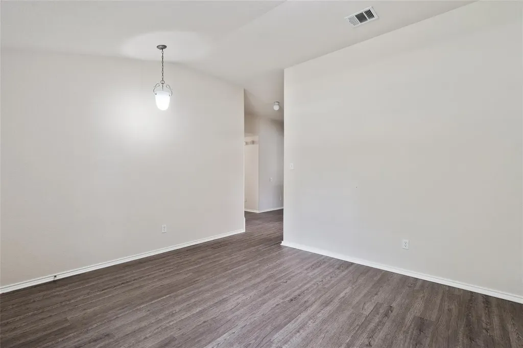 3924 Links Lane Round Rock TX 78664