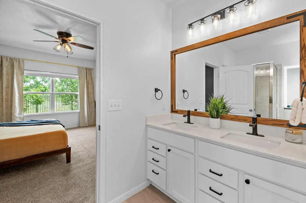 4404 Lobo Landing Lane Georgetown TX 78628