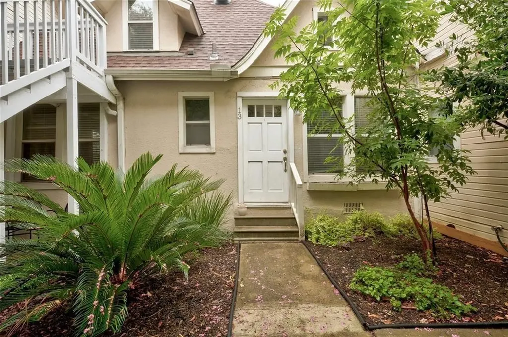 1110 W 22nd Street Austin TX 78705