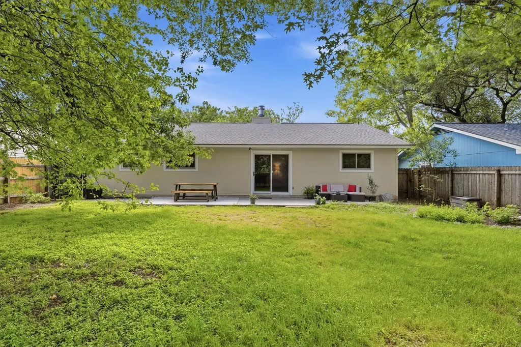 617 Blackberry Drive Austin TX 78745