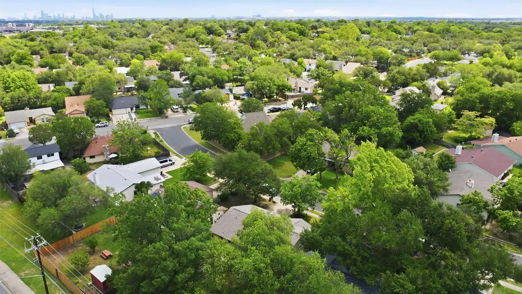 617 Blackberry Drive Austin TX 78745