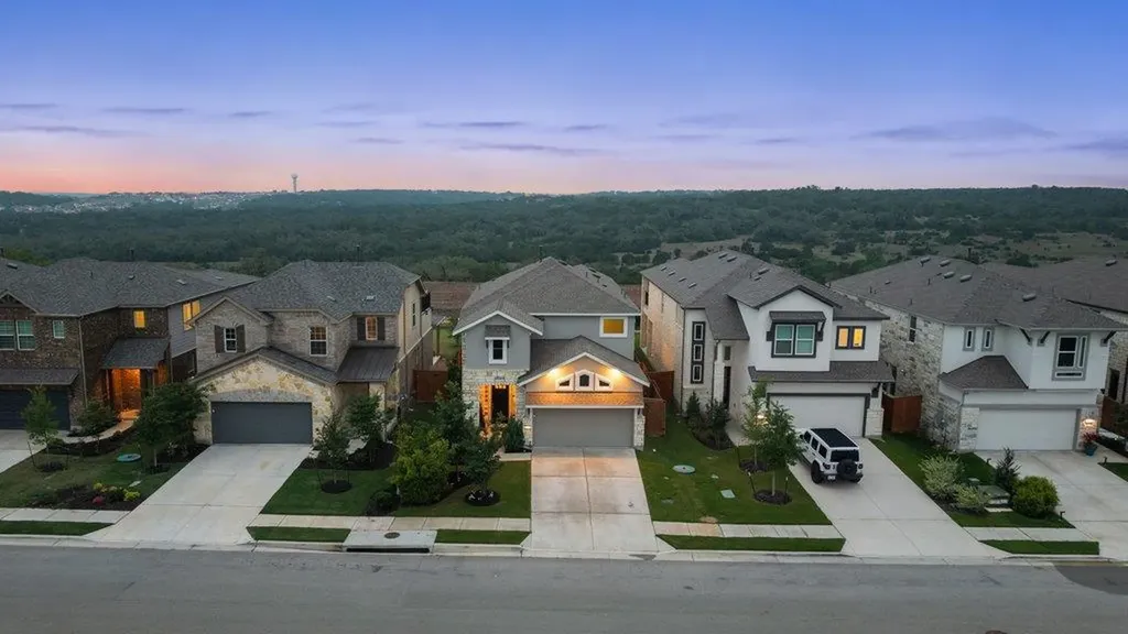 17405 Hattie Trace Austin TX 78738