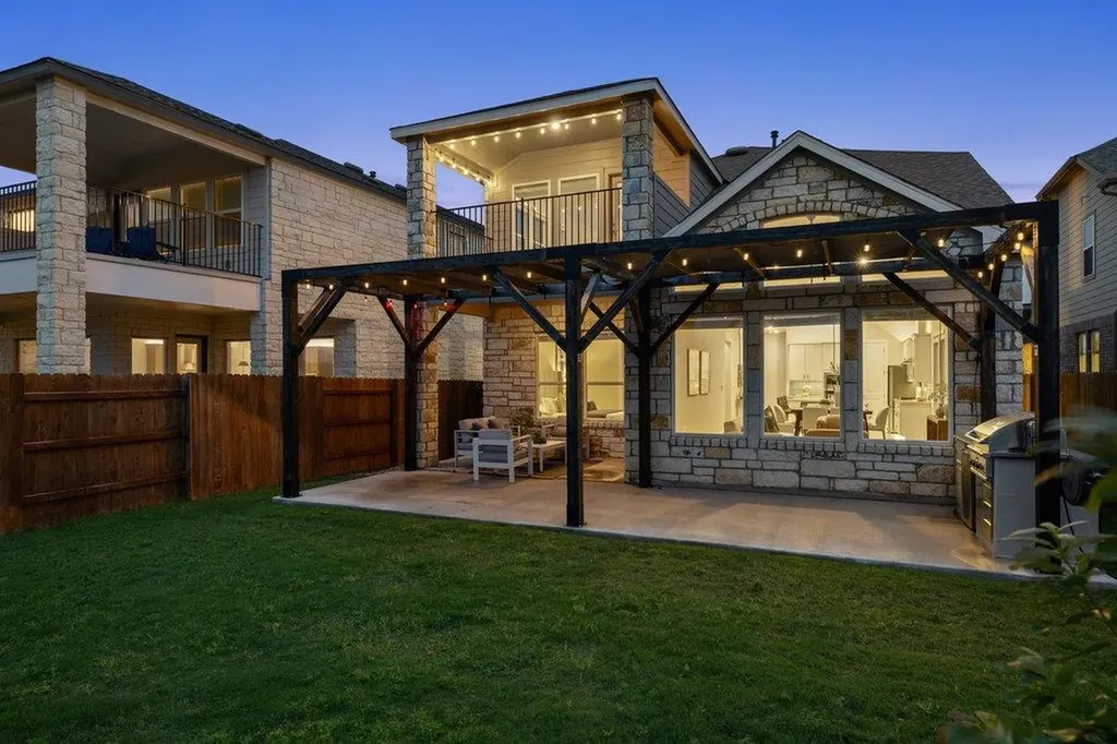 17405 Hattie Trace Austin TX 78738