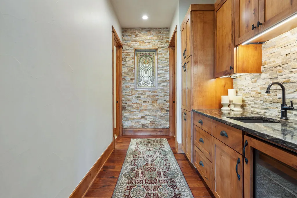 9200 Stallion Drive Austin TX 78733