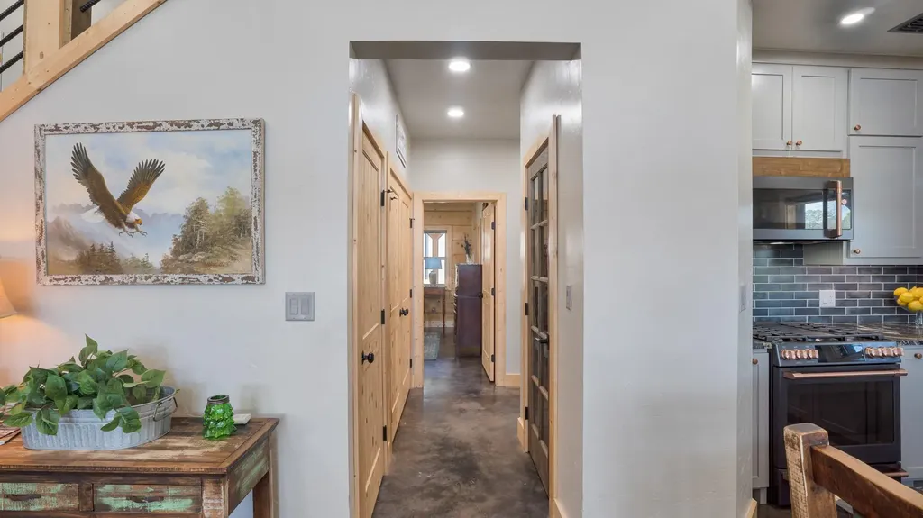 537 County Road 1596 Avinger TX 75630
