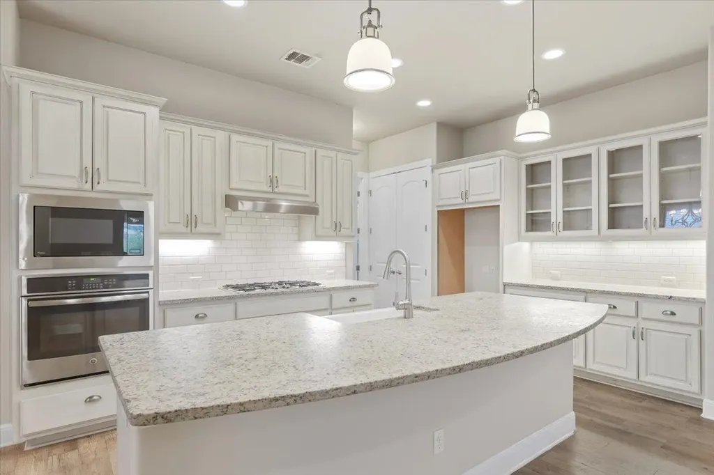 4705 Gallego Circle Austin TX 78738
