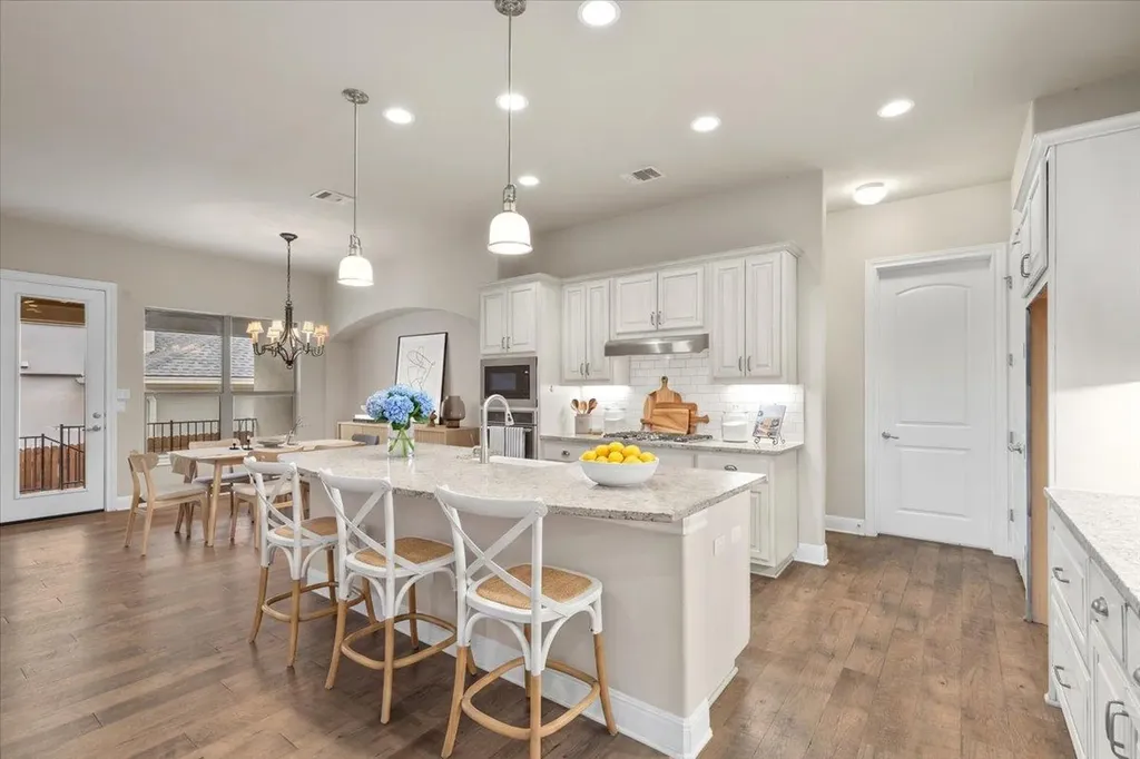 4705 Gallego Circle Austin TX 78738