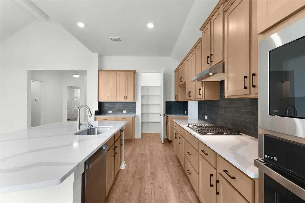 332 Ridgewell Loop Georgetown TX 78633