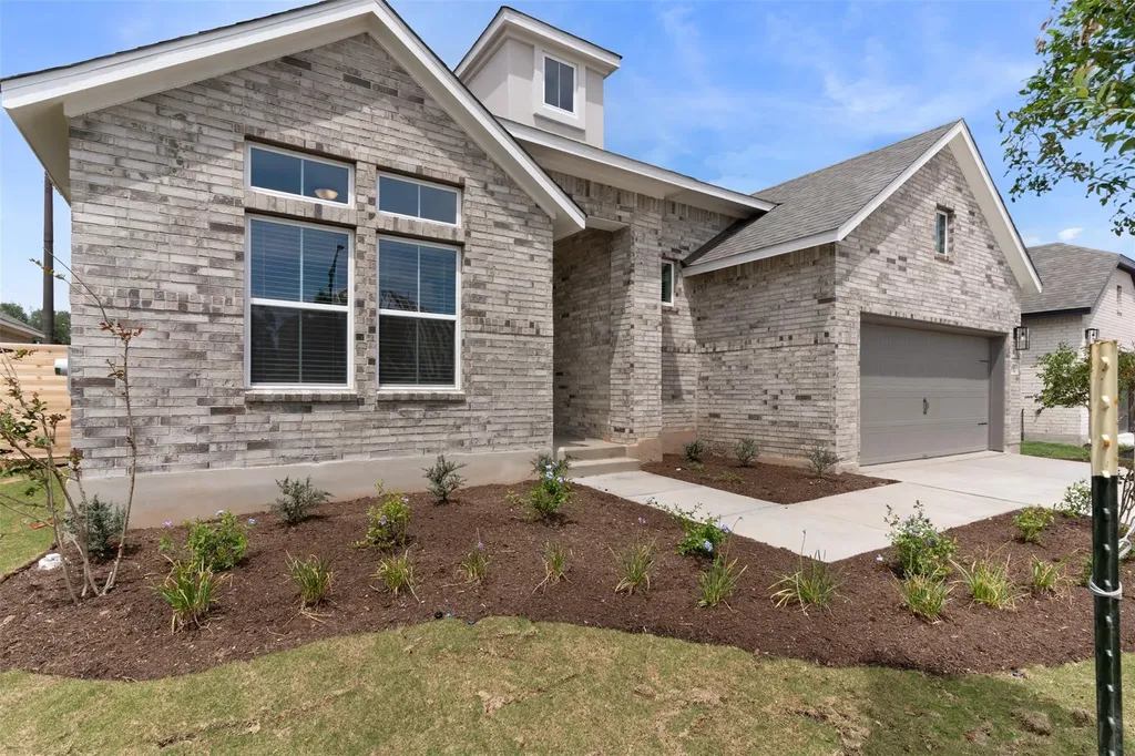 332 Ridgewell Loop Georgetown TX 78633