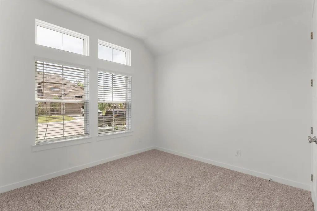 332 Ridgewell Loop Georgetown TX 78633