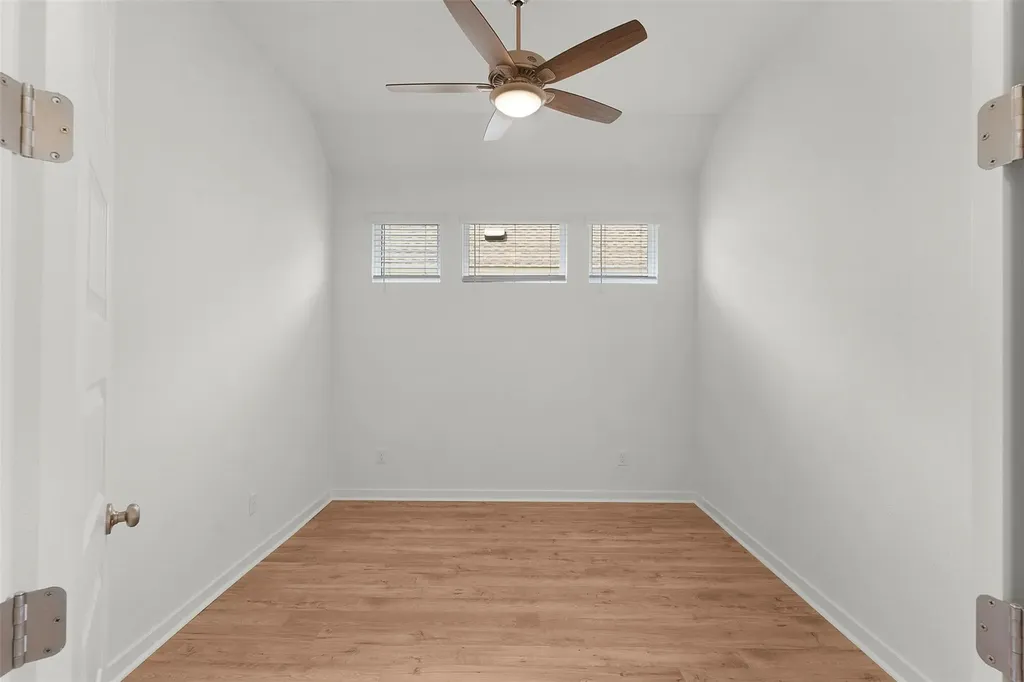 332 Ridgewell Loop Georgetown TX 78633