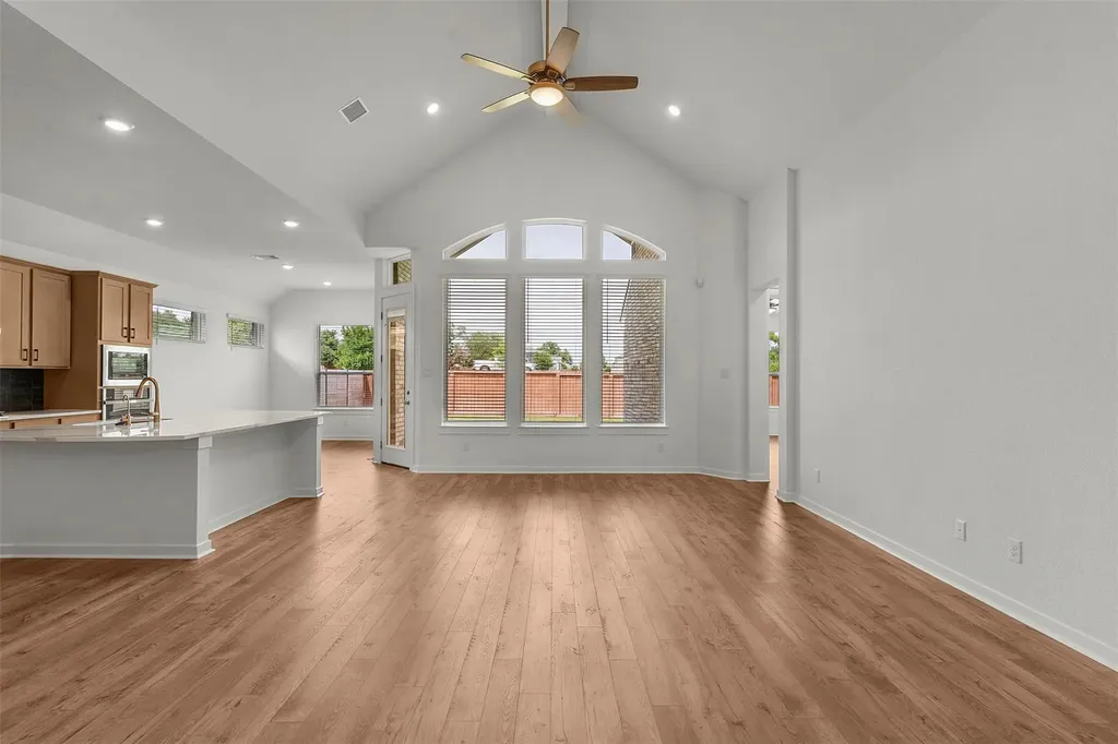 332 Ridgewell Loop Georgetown TX 78633