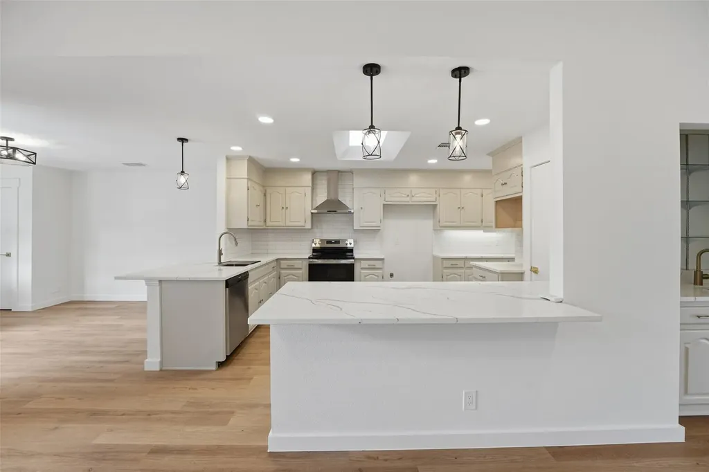 5910 Crescent Falls Windcrest TX 78239