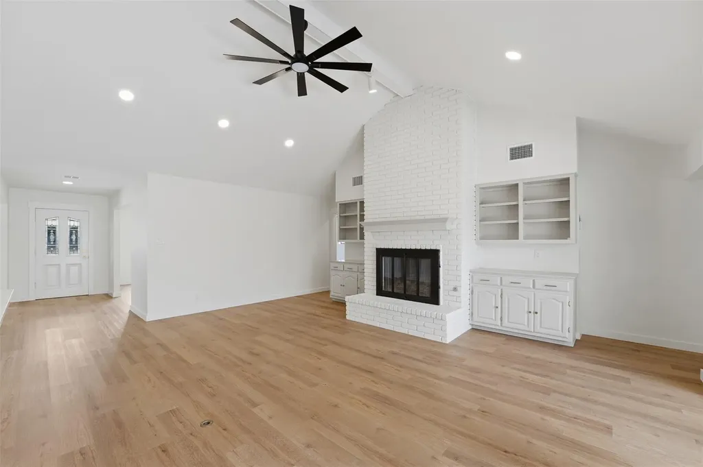 5910 Crescent Falls Windcrest TX 78239