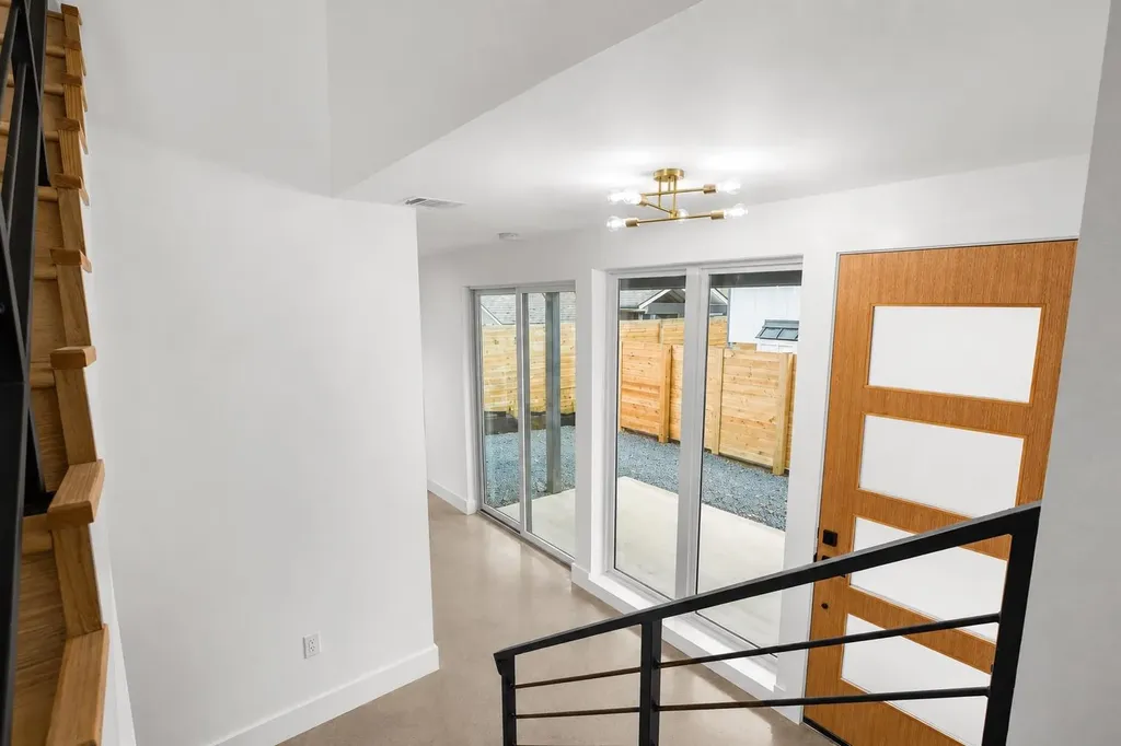 2919 E 13th Street Austin TX 78702