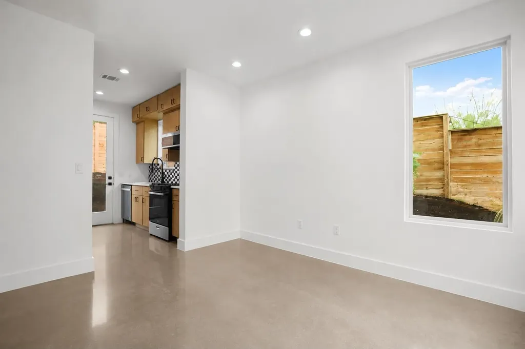 2919 E 13th Street Austin TX 78702