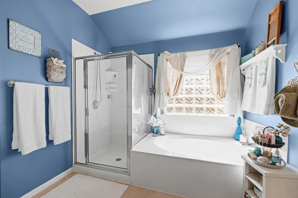 1114 Calistoga Drive Leander TX 78641