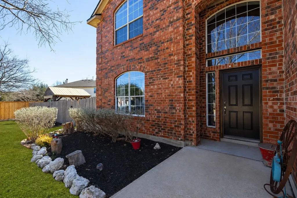 1114 Calistoga Drive Leander TX 78641