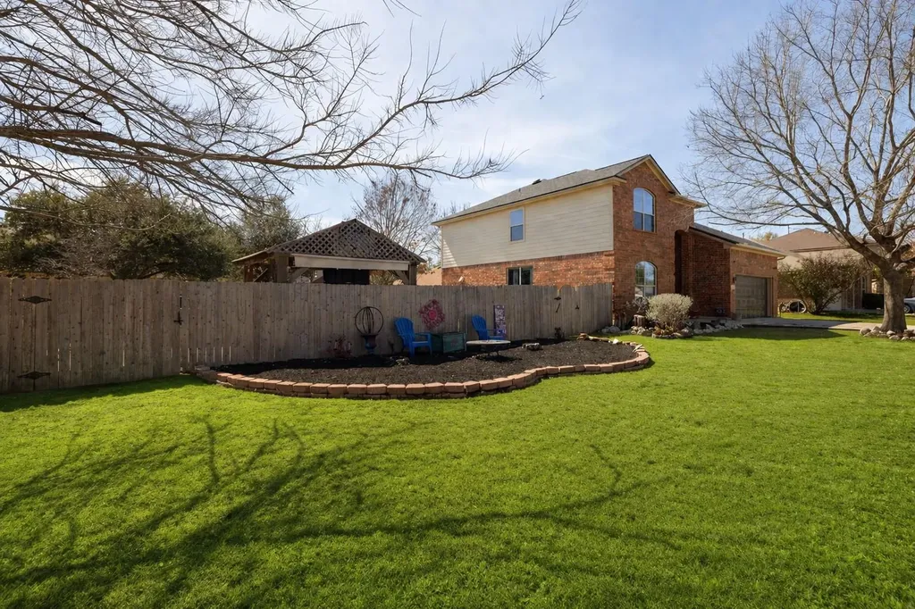 1114 Calistoga Drive Leander TX 78641
