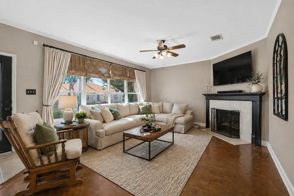 1114 Calistoga Drive Leander TX 78641