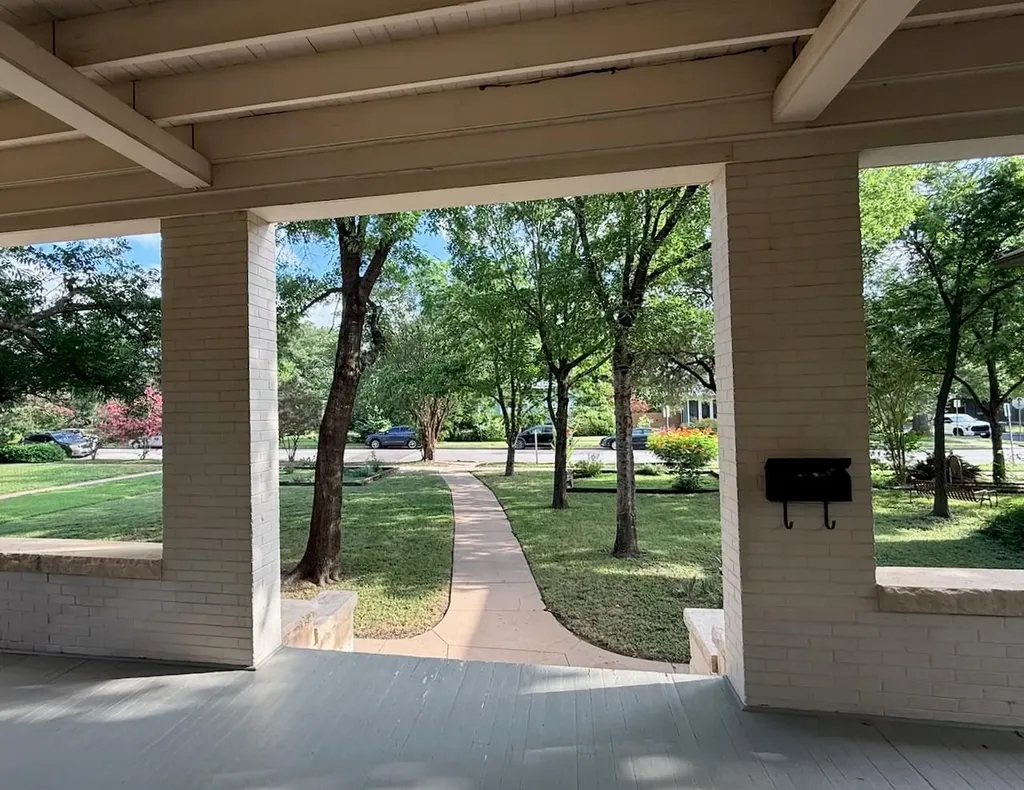 614 W 32nd Street Austin TX 78705