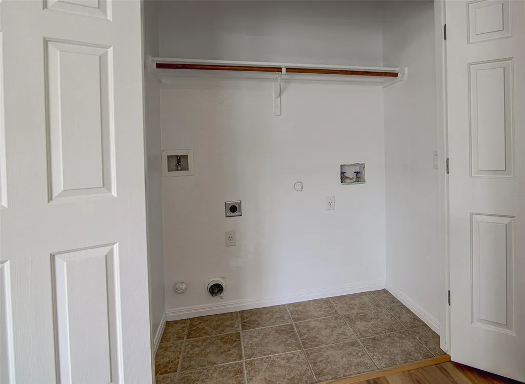 1122 Mansell Avenue Austin TX 78721