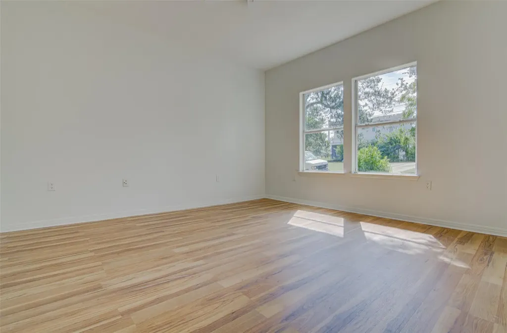 1122 Mansell Avenue Austin TX 78721