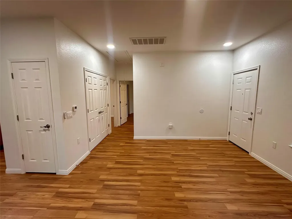 1122 Mansell Avenue Austin TX 78721