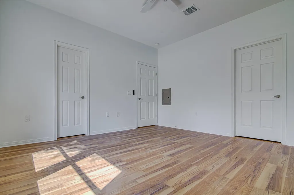 1122 Mansell Avenue Austin TX 78721