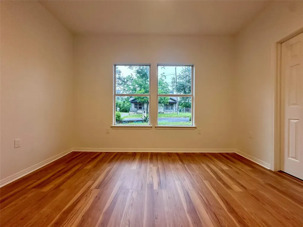 1122 Mansell Avenue Austin TX 78721