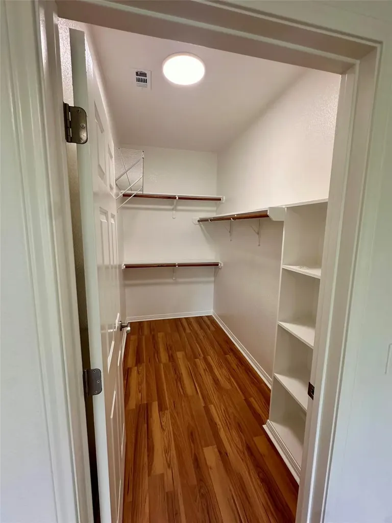 1122 Mansell Avenue Austin TX 78721