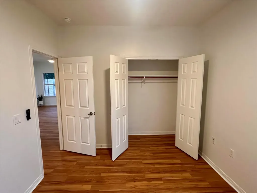 1122 Mansell Avenue Austin TX 78721
