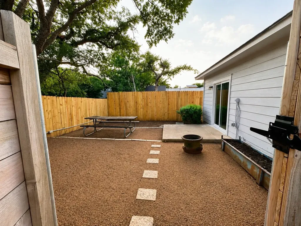 1122 Mansell Avenue Austin TX 78721