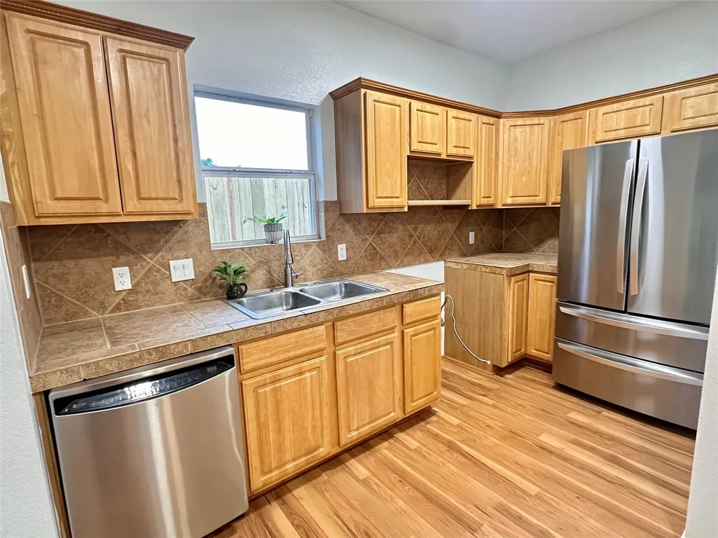 1122 Mansell Avenue Austin TX 78721