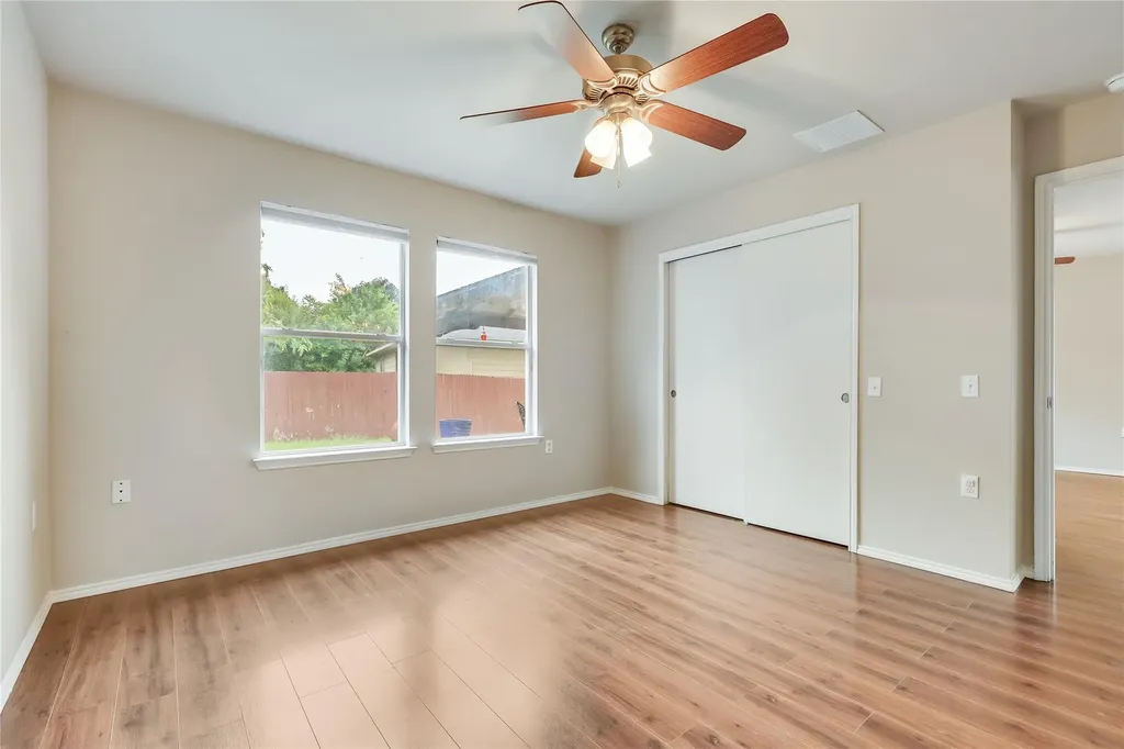 9005 Elfen Cove Austin TX 78724