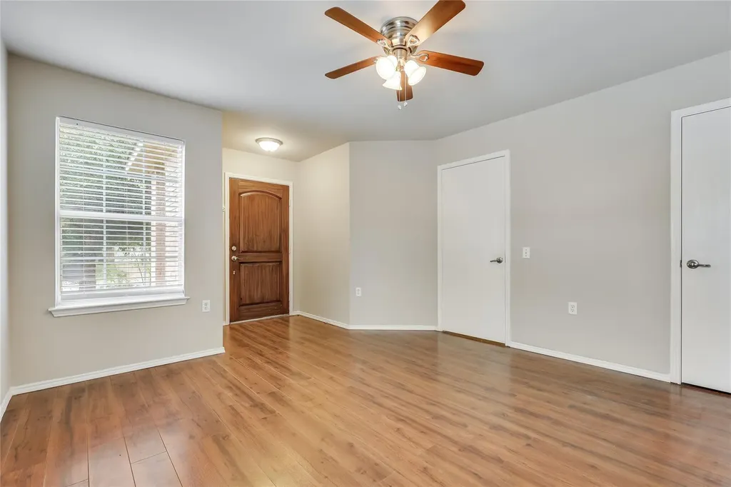 9005 Elfen Cove Austin TX 78724