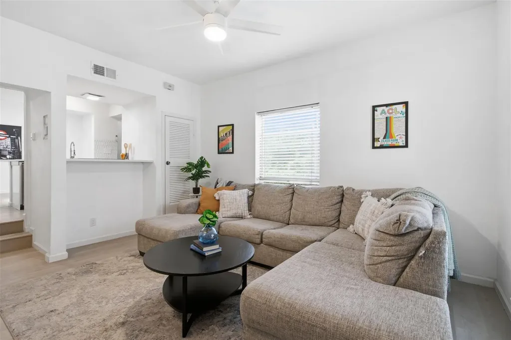 739 E Oltorf Street Austin TX 78704