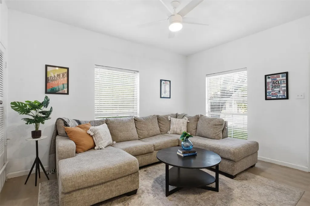 739 E Oltorf Street Austin TX 78704