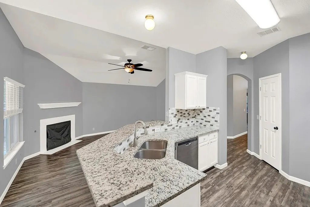 140 Riley Cove Kyle TX 78640