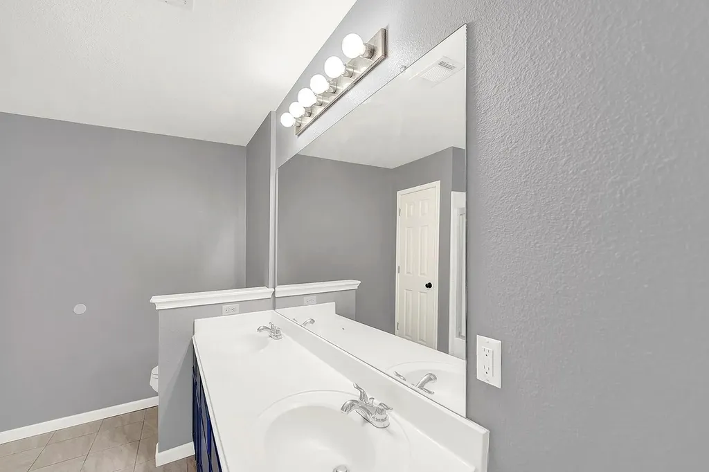 140 Riley Cove Kyle TX 78640