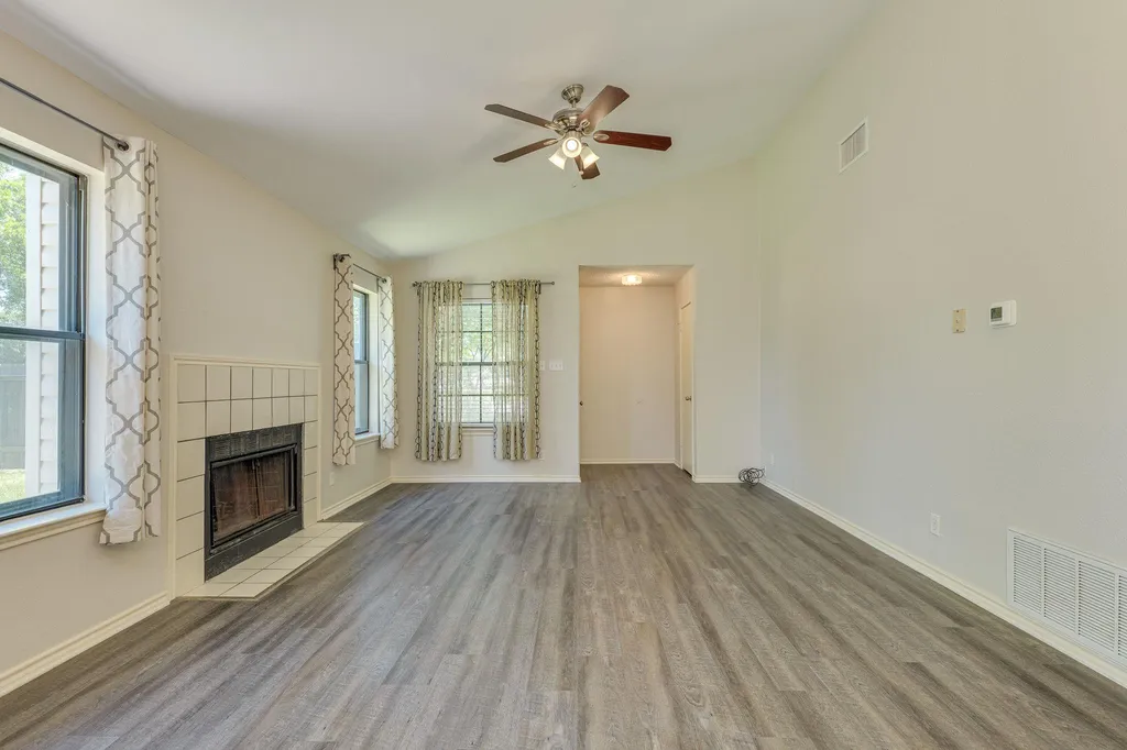1506 Ashwood Court Round Rock TX 78664