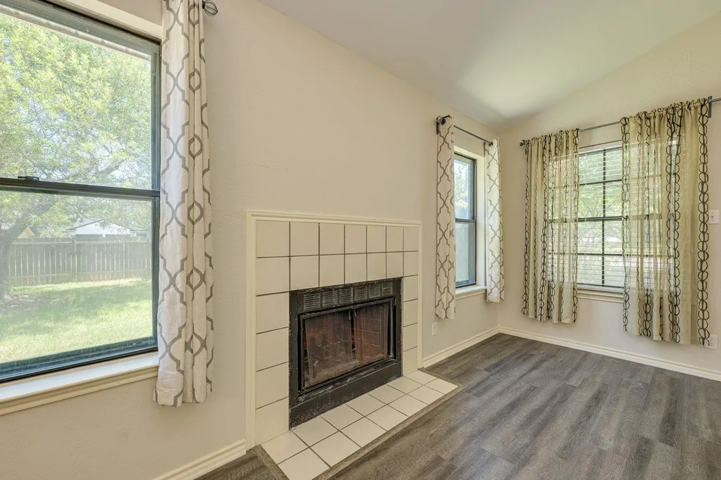 1506 Ashwood Court Round Rock TX 78664