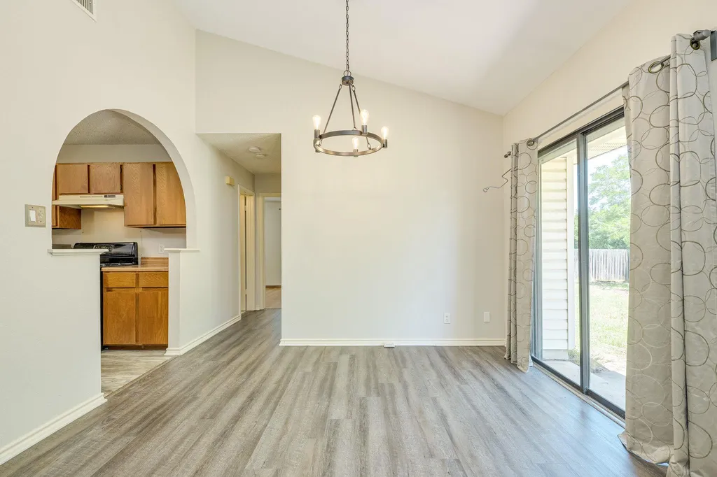 1506 Ashwood Court Round Rock TX 78664