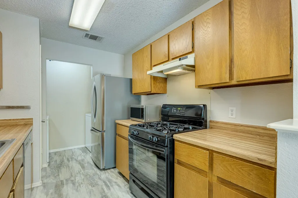1506 Ashwood Court Round Rock TX 78664